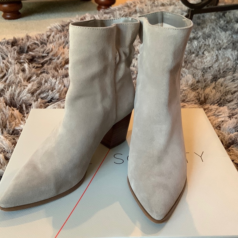 Suede leather boots